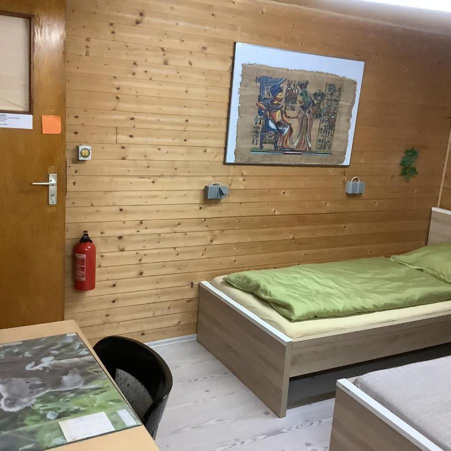 Gemuetliches Zimmer Im Seterant/Untergeschoss Essen Exterior photo